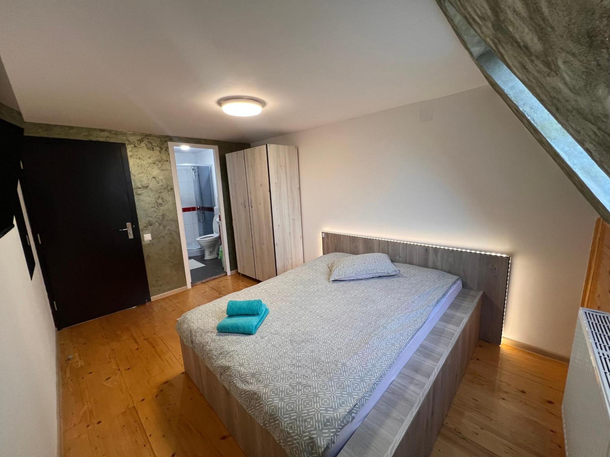 Little Bistro House Bed & Breakfast Targu Mures Exterior photo